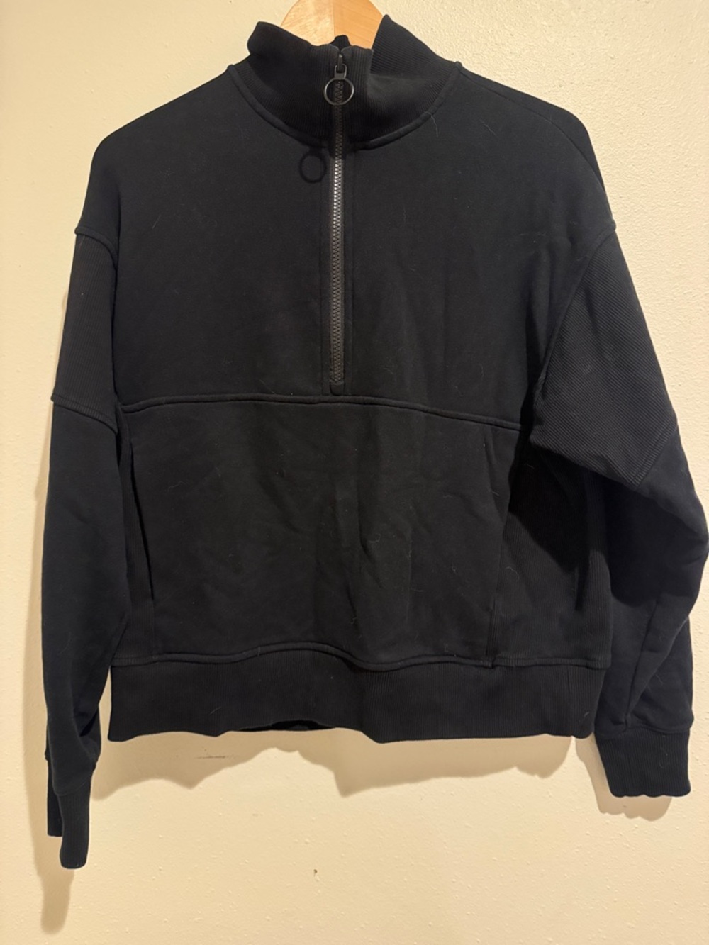 Vuori Women's Black Half-Zip Pullover